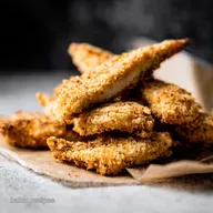Crispy Baked Chicken Strips: A Healthy, Easy Fry-Up!