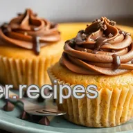 Easy & Moist Bake Banana Cupcakes with Chocolate Delight: A Family Favorite