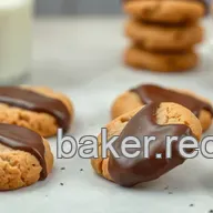 Easy Bake Peanut Butter Cookies Dipped in Chocolate: A Sweet Family Treat