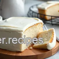 How to Bake Vanilla White Cake with Creamy Frosting: My Ultimate Recipe