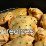 Easy Savory Honey Garlic Chicken Thighs: My Favourite Crock Pot Recipe