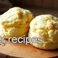 How to Bake Buttermilk Biscuits - Fluffy & Easy Recipe for Sunday Mornings