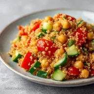 Zesty Quinoa Salad Bowl with Chickpeas