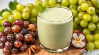 Delicious Green Grape Smoothie: Can I Blend Green Grapes with Milk? recipe card