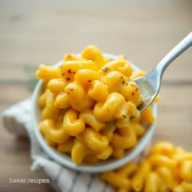 Cracking Good Baked Mac 'n' Cheese: Comfort Food Bliss Recipe Card