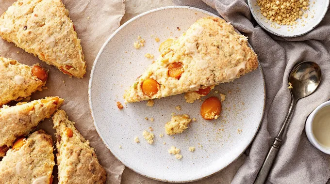 Delicious Apricot Ginger Scones Recipe